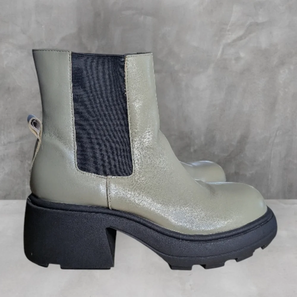 PrettyLittleThing Chunky Chelsea Boots Olive Green Lug Sole EU 40 US Women 9/9.5
